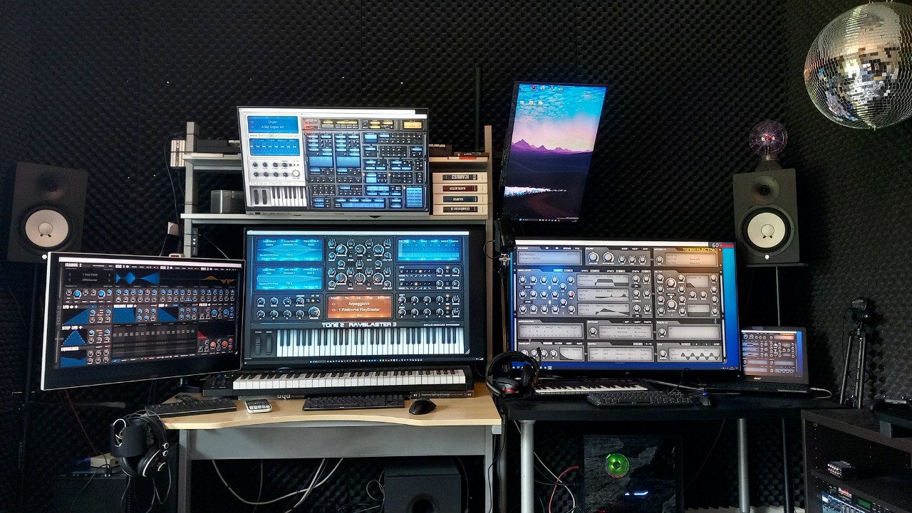 This is the place where Markus develops the synthesizers